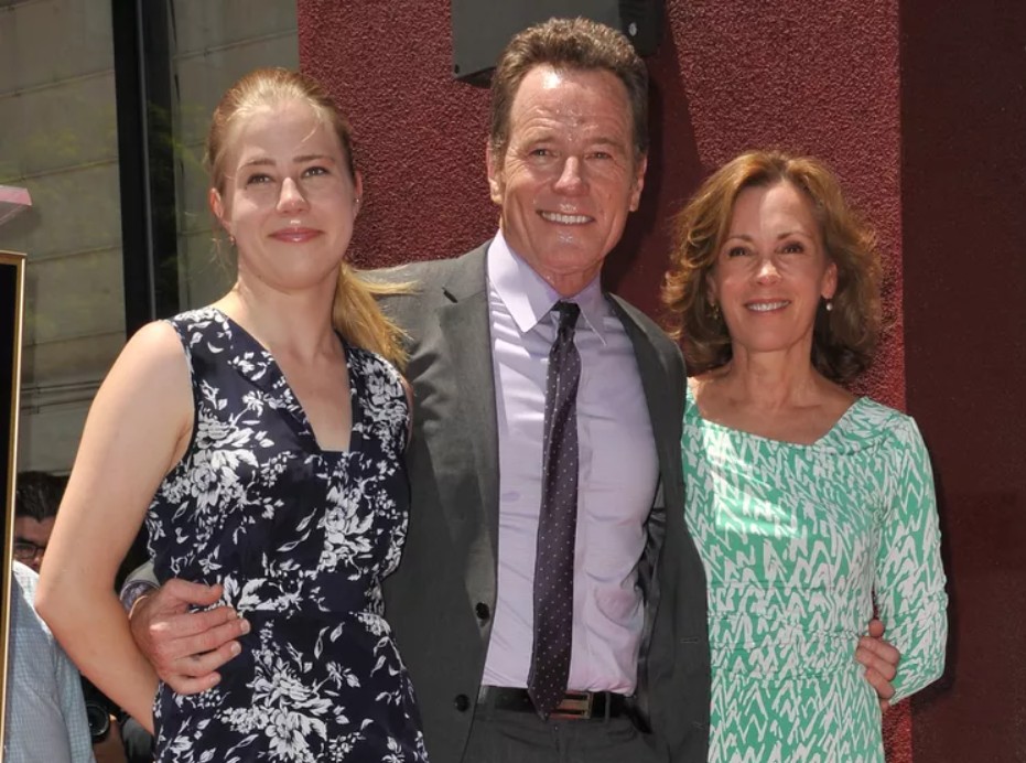Taylor Dearden with her father, Bryan Cranston, and mother, Robin Dearden
