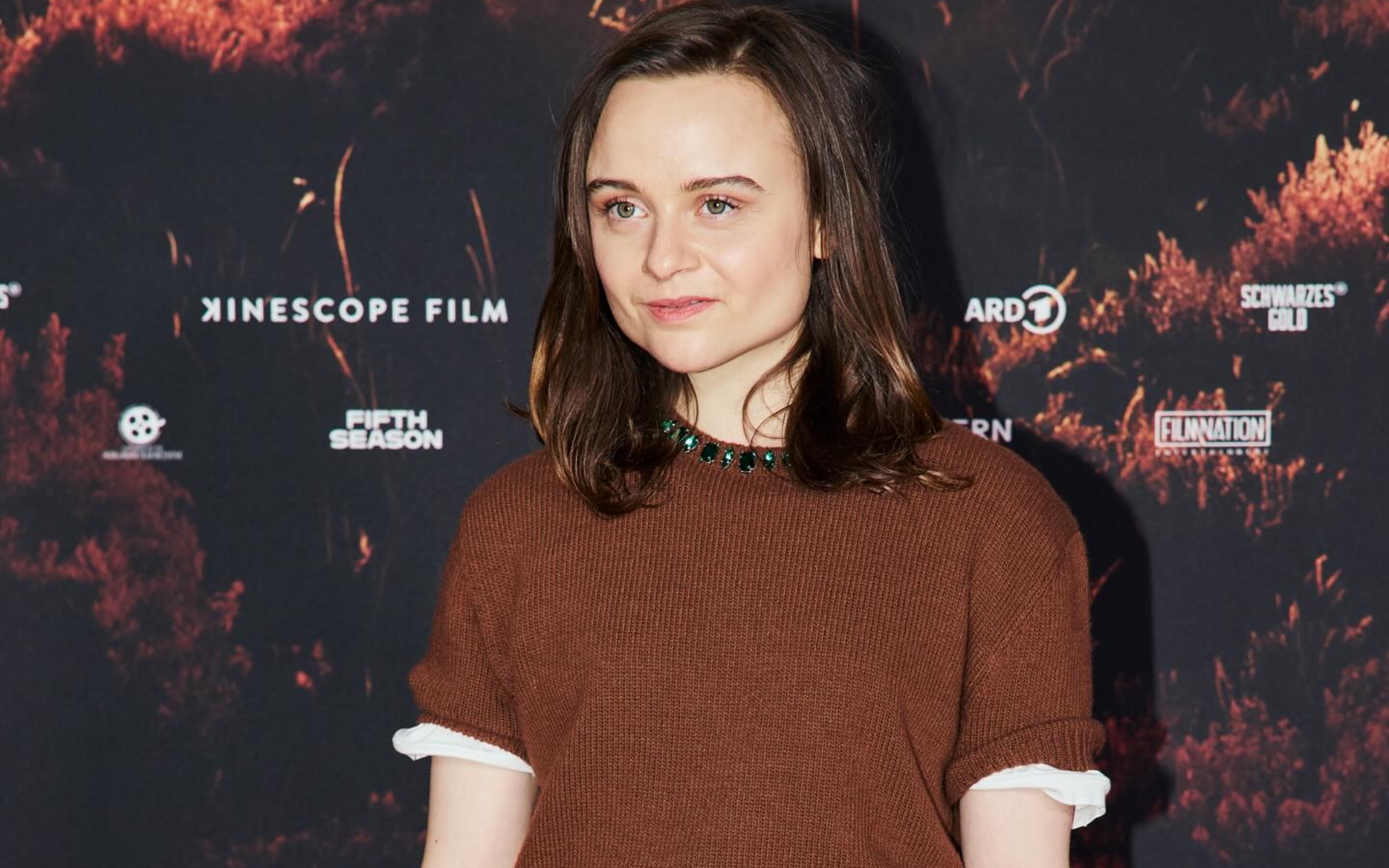 Meet Lena Urzendowsky — The 'Dark' Star's Age, Parents, Height, and Career