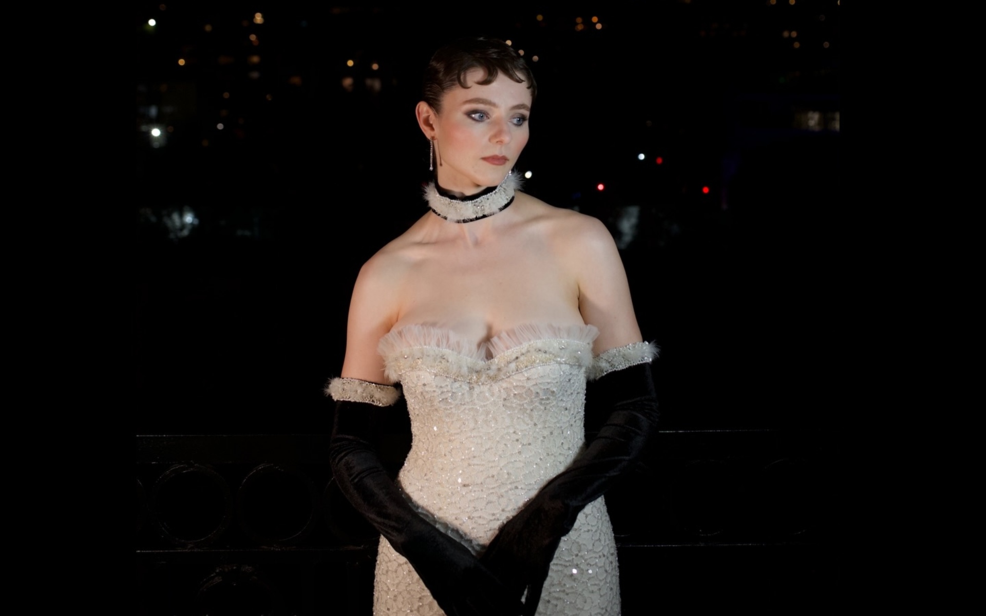 Does Thomasin McKenzie Have a Disability? What She's Said About Anxiety and Her Roles